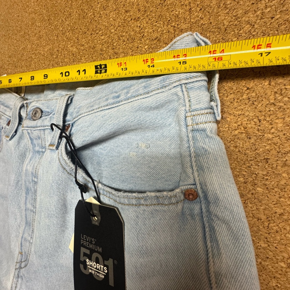 NWT Levi’s Premium 501 Women’s Mom’s Shorts 30 Button Fly 90s style High Rise F - Picture 12 of 14